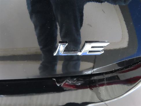 Used 2025 Toyota Camry LE w/ Convenience Package FWD image 10