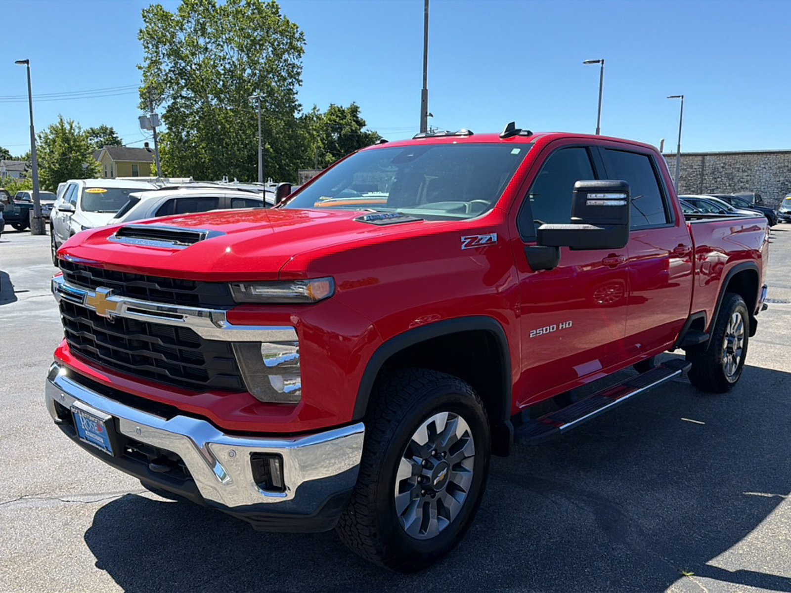 Used 2025 Chevrolet Silverado 2500 LT w/ All Star Edition AWD/4WD image 3