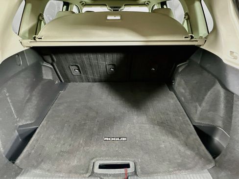 Used 2023 Nissan Rogue SV w/ SV Premium B Package FWD image 28