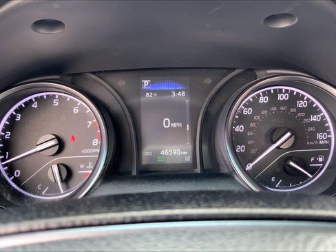 Used 2024 Toyota Camry SE FWD image 25