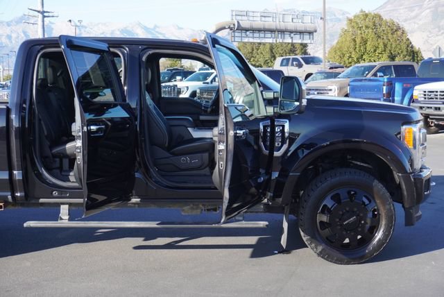 Used 2019 Ford F450 Platinum w/ Platinum Ultimate Package AWD/4WD image 24