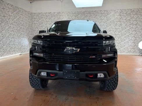 Used 2019 Chevrolet Silverado 1500 LT Trail Boss w/ Convenience Package AWD/4WD image 2