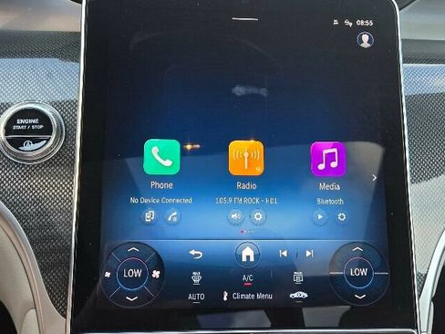 Used 2025 Mercedes-Benz GLC 300 image 26