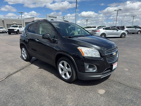 Used 2015 Chevrolet Trax LTZ AWD/4WD image 3