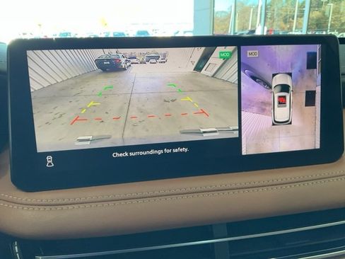 Used 2024 INFINITI QX60 Sensory w/ Vision Package image 17