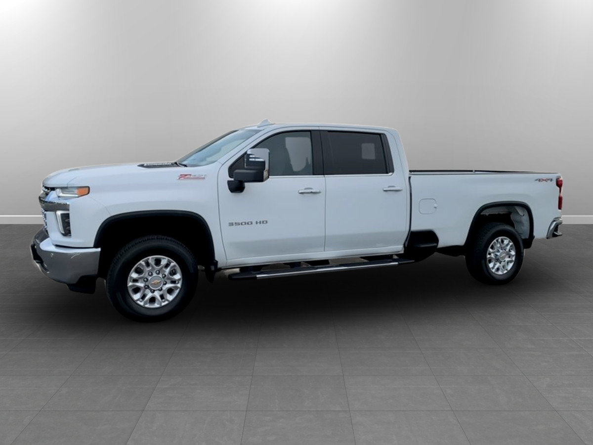 Used 2021 Chevrolet Silverado 3500 LTZ w/ LTZ Convenience Package AWD/4WD image 3