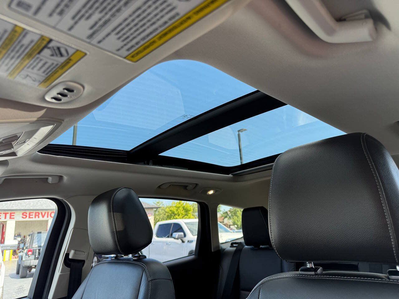 Used 2015 Ford Escape Titanium AWD/4WD image 18