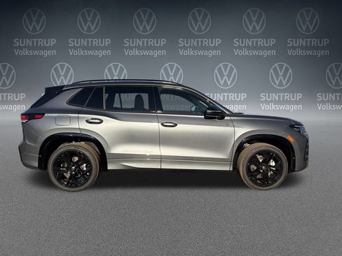 Used 2026 Volkswagen Tiguan SE R-Line AWD/4WD image 6