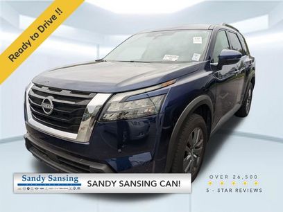 Used 2025 Nissan Pathfinder SV