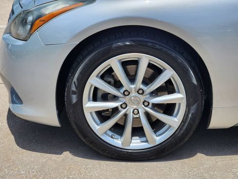Used 2011 INFINITI G37 Journey w/ Premium Pkg RWD image 14