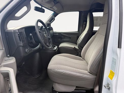 Used 2023 Chevrolet Express 3500 LS image 10