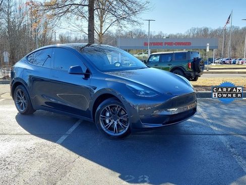 Used 2025 Tesla Model Y Long Range image 2