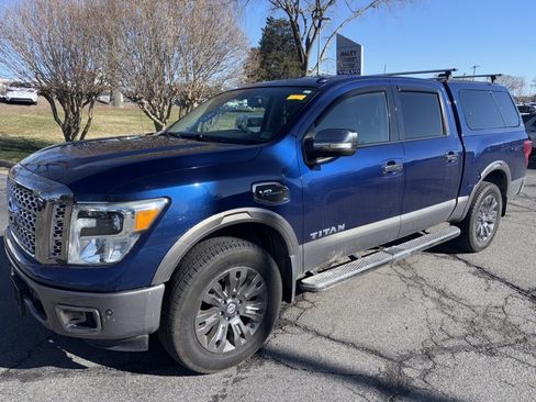 Used 2017 Nissan Titan Platinum Reserve image 2