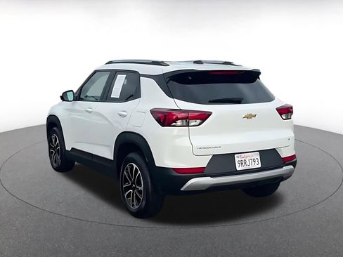 Used 2025 Chevrolet TrailBlazer LT image 11