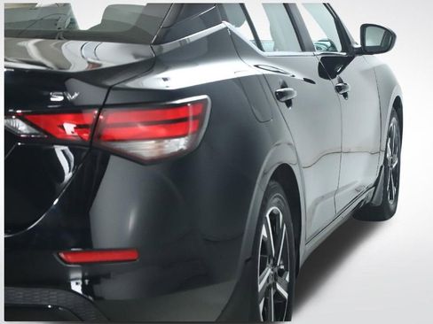 Used 2024 Nissan Sentra SV FWD image 45