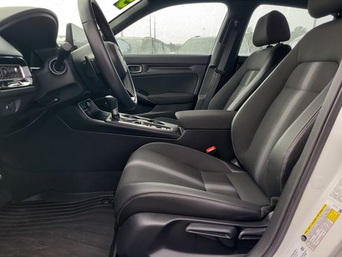 Used 2025 Honda Civic Sport image 16