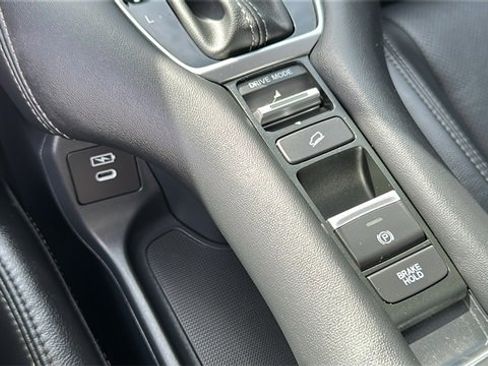 Used 2025 Honda HR-V EX-L image 20