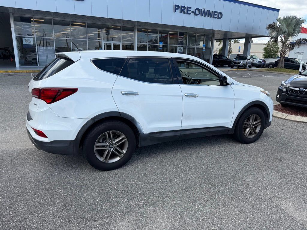 Used 2018 Hyundai Santa Fe Sport FWD image 3