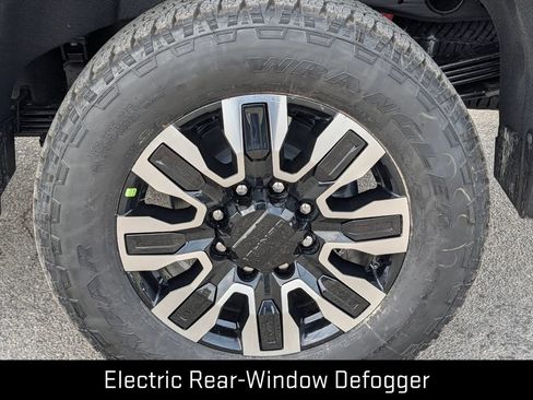 New 2026 GMC Sierra 2500 Denali Ultimate AWD/4WD image 9