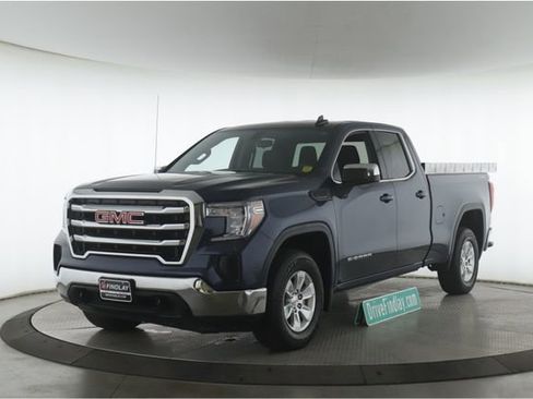 Used 2019 GMC Sierra 1500 SLE w/ SLE Value Package AWD/4WD image 10