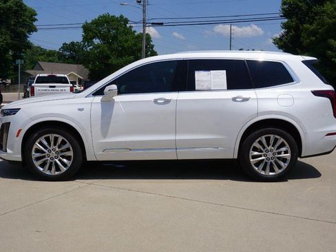 Used 2024 Cadillac XT6 Premium Luxury w/ Technology Package AWD/4WD image 6