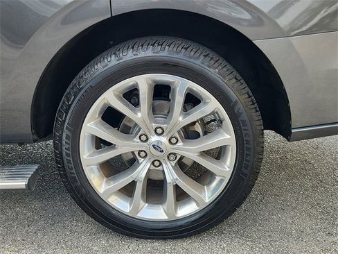 Used 2019 Ford Expedition Limited w/ Equipment Group 302A image 34