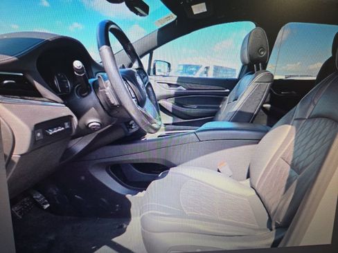 Used 2022 Buick Enclave Avenir w/ Trailering Package, 5000 lbs. AWD/4WD image 6