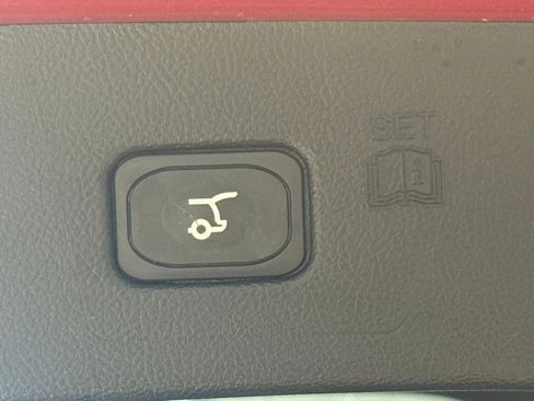 Used 2023 Ford Edge SEL w/ Sport Appearance Package image 35