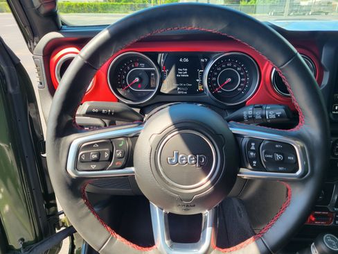 Used 2021 Jeep Wrangler Rubicon AWD/4WD image 12