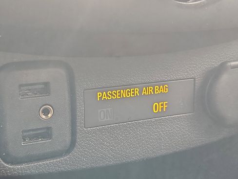 Used 2022 Chevrolet Trax LS w/ Tint and Cruise Package image 25