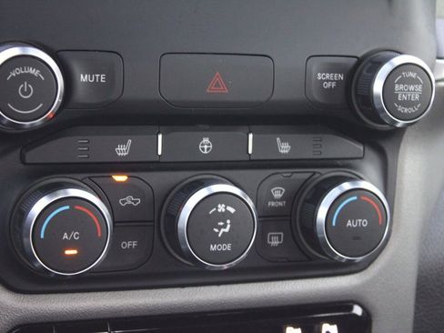 Used 2020 RAM 1500 Big Horn image 37