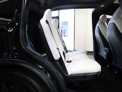 Used 2020 Tesla Model X Long Range AWD/4WD image 42