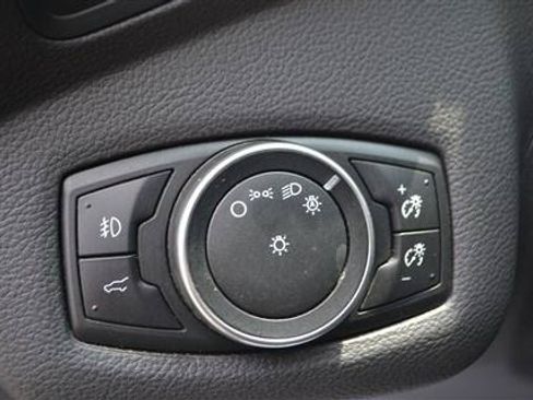 Used 2017 Ford Escape SE w/ SE Leather Comfort Package FWD image 17