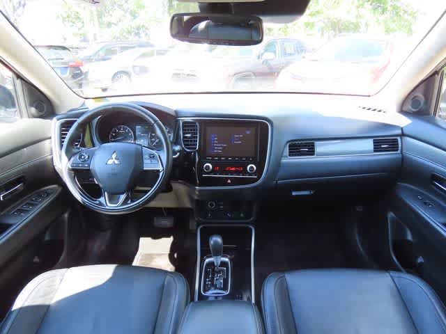 Used 2020 Mitsubishi Outlander SEL AWD/4WD image 18