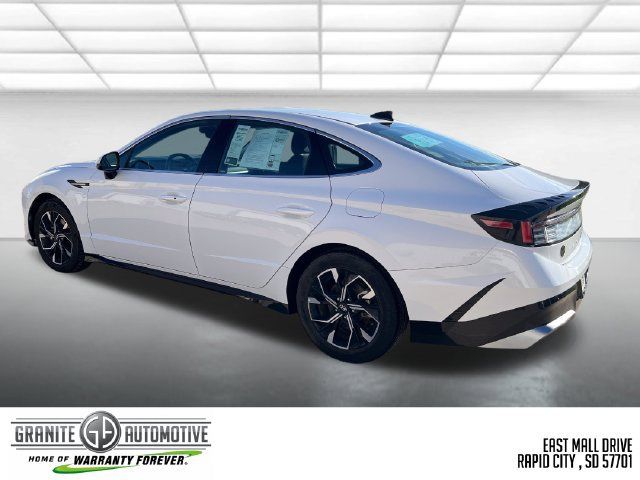 Used 2025 Hyundai Sonata SEL FWD image 4