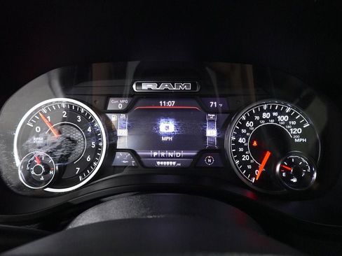 Used 2023 RAM 1500 Laramie AWD/4WD image 18