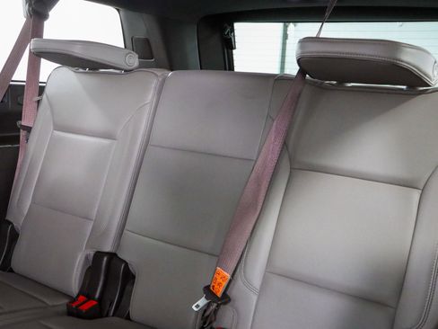 Used 2021 GMC Yukon XL SLT w/ SLT Luxury Plus Package image 30