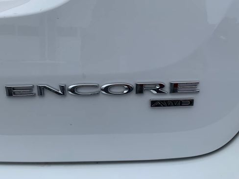 Used 2022 Buick Encore Preferred w/ Safety Package image 24