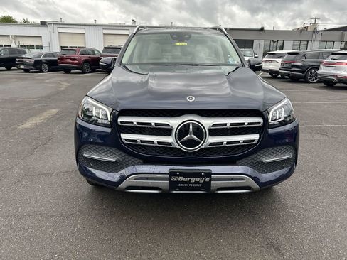 Used 2022 Mercedes-Benz GLS 450 4MATIC image 9