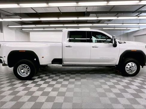 Used 2024 GMC Sierra 3500 Denali w/ Denali Reserve Package AWD/4WD image 15