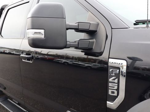 Used 2021 Ford F450 Lariat w/ Lariat Value Package AWD/4WD image 24