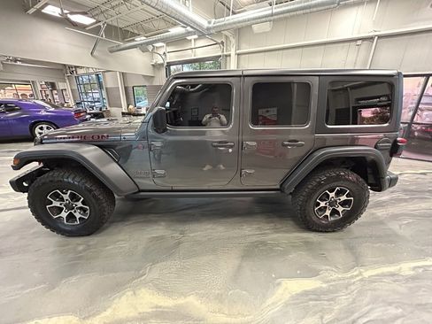 Used 2018 Jeep Wrangler Unlimited Rubicon image 36