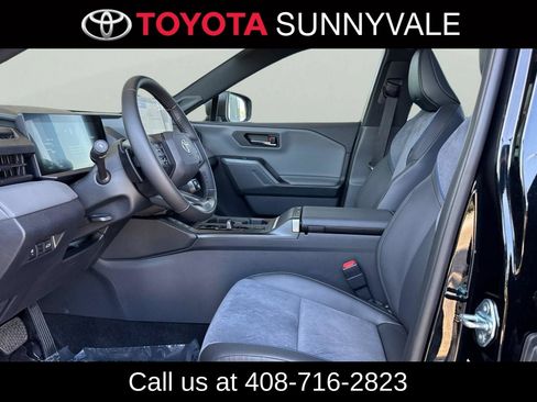 Used 2026 Toyota RAV4 XSE w/ Panoramic Sun Roof Package AWD/4WD image 14