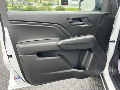 New 2025 Chevrolet Colorado W/T image 23