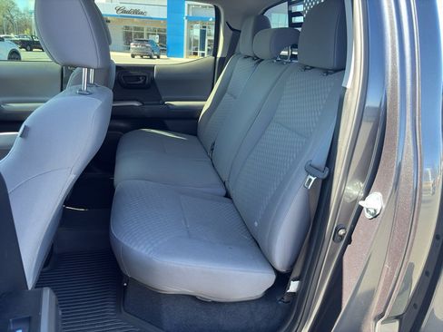 Used 2022 Toyota Tacoma SR5 w/ Technology Package image 13