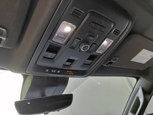 Used 2023 Chevrolet Suburban Premier w/ Premium Package AWD/4WD image 22