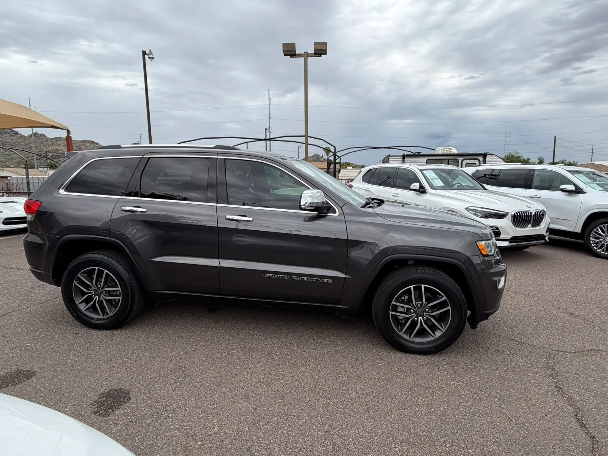 Used 2019 Jeep Grand Cherokee Limited RWD image 4