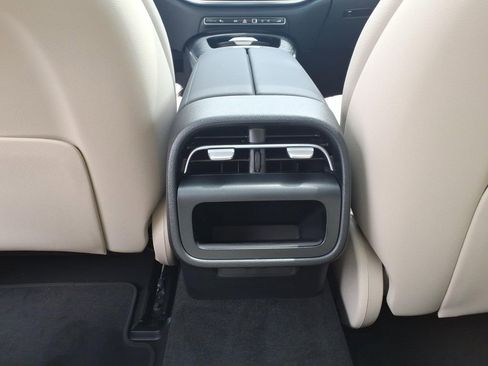 New 2026 Mercedes-Benz E 350 4MATIC Sedan image 27