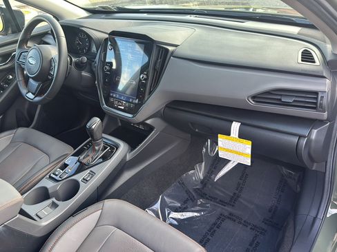 Certified 2024 Subaru Crosstrek 2.5i Limited AWD/4WD image 11