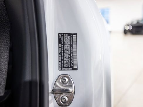 Used 2022 Porsche 911 Carrera image 47